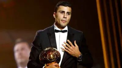 رودري لاعب منتخب إسبانيا