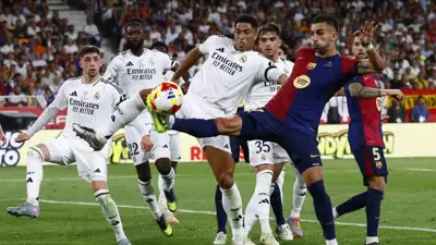 جود بيلينغهام في مباراة الكلاسيكو بين ريال مدريد وبرشلونة