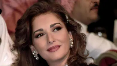 الفنانة المصرية آثار الحكيم 
