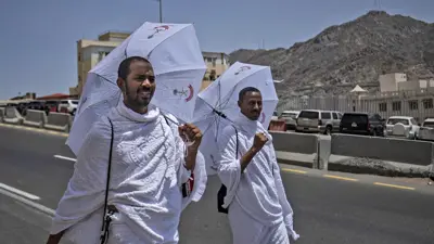 الحجاج على صعيد عرفات لتأدية "الركن الأعظم"