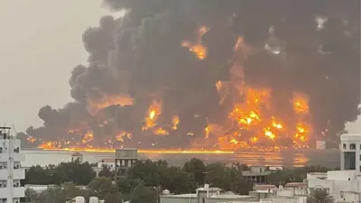 قصف إسرائيلي سابق  استهدف ميناء الحديدة