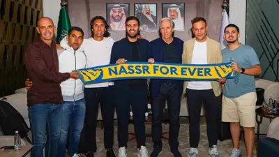 جيسوس وجهازه الفني في نادي النصر 