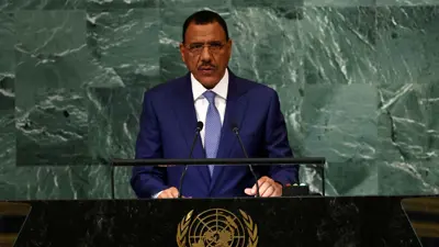 رئيس النيجر المعزول محمد بازوم