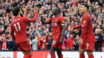 لاعبو ليفربول صلاح وماني وفيرمينو