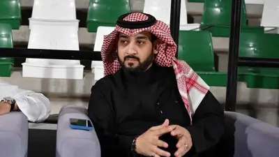 خالد العيسى رئيس النادي الأهلي السعودي
