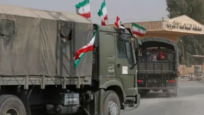 ناقلة جنود سورية ترفع العلم الإيراني