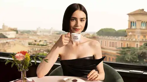 فيلم إيميلي في باريس
