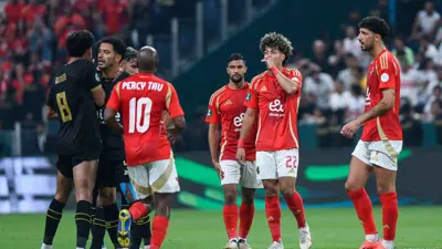إمام عاشور في مباراة الأهلي والزمالك بالسوبر الإفريقي