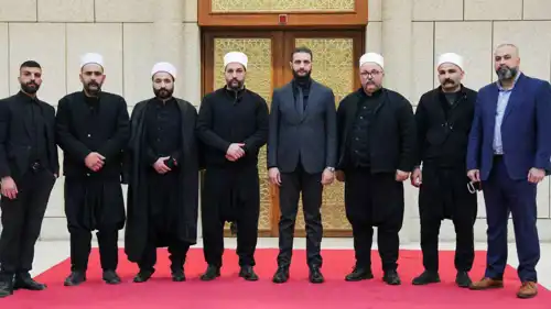 الشرع مستقبلا بعض الوجوه الدرزية