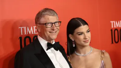  بيل غيتس برفقة ابنته فيبي