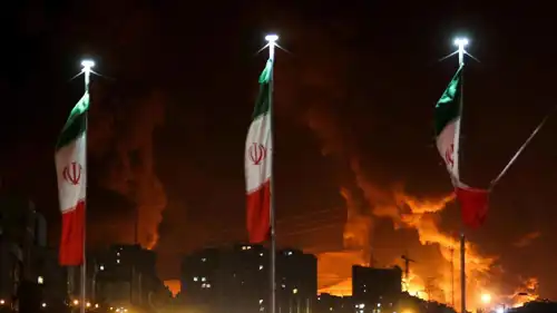 قصف على طهران