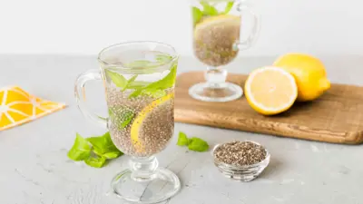 ماء بذور الشيا مع الليمون 