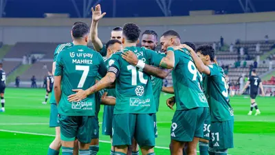 فريق الأهلي السعودي في مواجهة الشباب بدوري روشن
