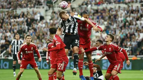 مباراة نيوكاسل يونايتد ضد ليفربول 