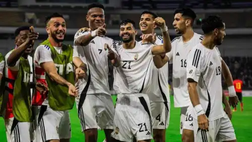 لاعبو ليبيا بعد الفوز على أنغولا