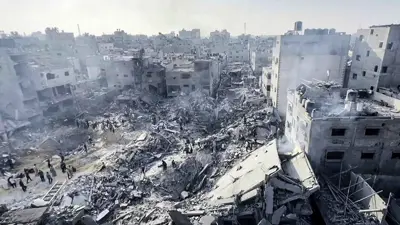 قصف مخيم جباليا بشمال غزة