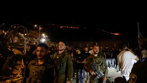تجمهر عدد من الدروز بالقرب من الحدود مع إسرائيل