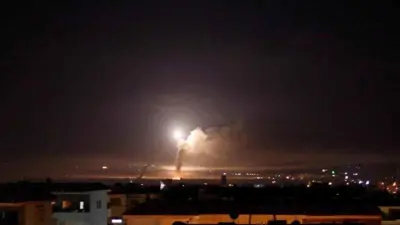 آثار قصف إسرائيلي على درعا
