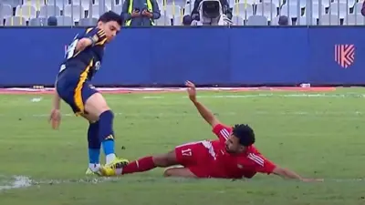 بن شرقي في مباراة الأهلي وحرس الحدود