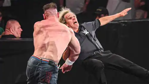 أسطورة WWE، تشارلز روبنسون