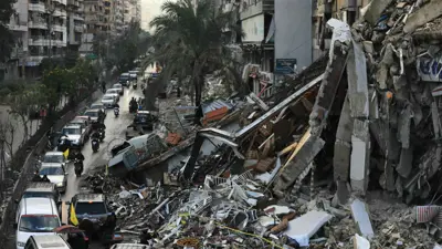 عودة لبنانيين إلى الضاحية الجنوبية بعد اتفاق التهدئة مع إسرائيل