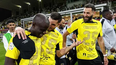 كريم بنزيما نجم الاتحاد السعودي