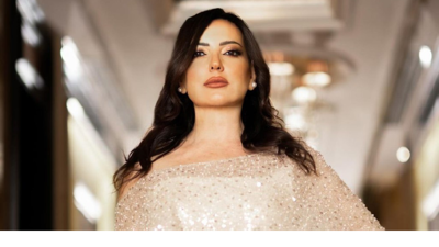 الفنانة أمل عرفة 