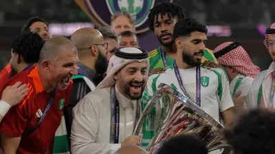 خالد العيسى رئيس الأهلي السعودي