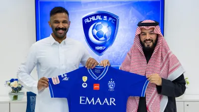 مقابل 5.5 مليون ريال.. الهلال يتفق مع الأهلي على شراء عقد محمد العويس