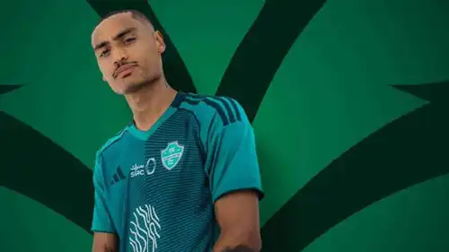إنزو ميلوت لاعب الأهلي السعودي الجديد