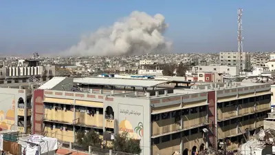 مشهد من القصف على خان يونس