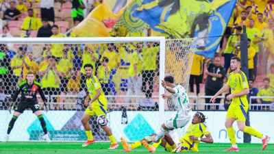 الأهلي السعودي يصدم الهلال والنصر