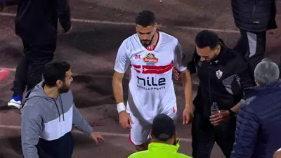 محمود بنتايج خلال خروجه مصابا في مواجهة بيراميدز