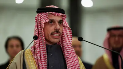 وزير الخارجية السعودي في لبنان