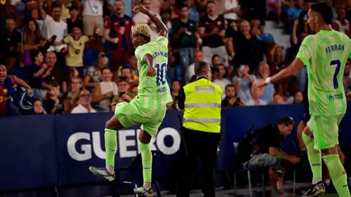 لامين يامال نجم برشلونة