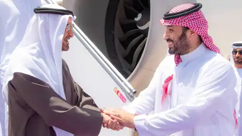 ولي عهد السعودية مستقبلا رئيس الإمارات
