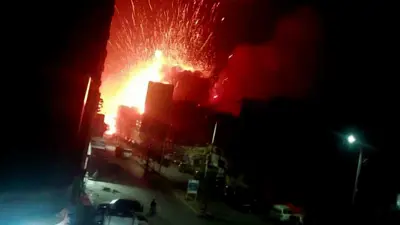 أحد الانفجارات في محطة الوقود