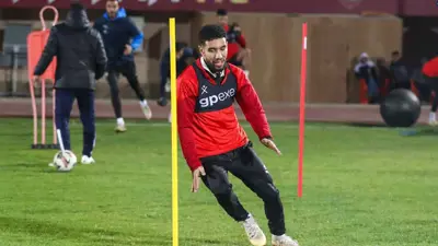 أحمد قندوسي في تدريبات سيراميكا