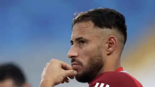يوسف بلايلي نجم منتخب الجزائر
