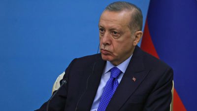 مئة نائب فرنسي ينددون بسياسة "حرب أردوغان" على الأكراد