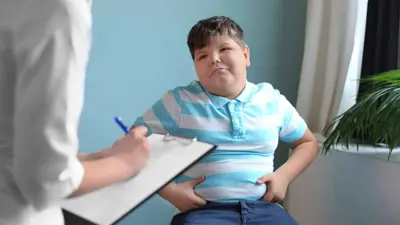 طفل يعاني من السمنة 