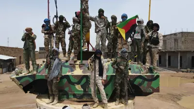 مقاتلون من الحركة الوطنية لتحرير أزواد