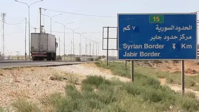 الطريق إلى معبر نصيب على الحدود السورية