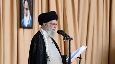 علي خامنئي