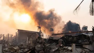 آثار الحرائق في حي باسيفيك باليساديس بمقاطعة لوس أنجلوس