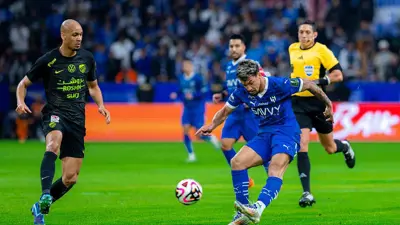 من مباراة الهلال والاتحاد في كأس الملك