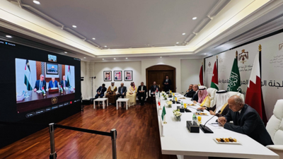 اجتماع افتراضي بين اللجنة الوزارية العربية ومحمود عباس