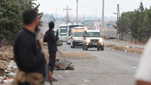 الأمن السوري يباشر بإجلاء عائلات البدو من السويداء إلى درعا (صور)