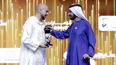 الشيخ محمد بن راشد يتوّج محمد زينون  