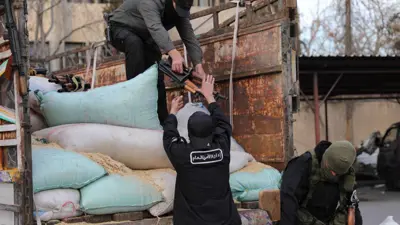 لحظة إحباط عملية التهريب
